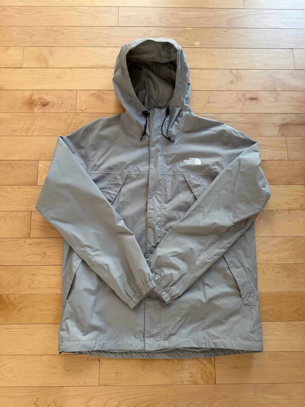The North Face windbreaker size L